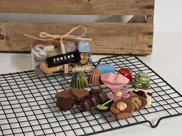 6 bonbon + chocola kokertje